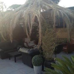 Elbey Pub - Cool sitting area