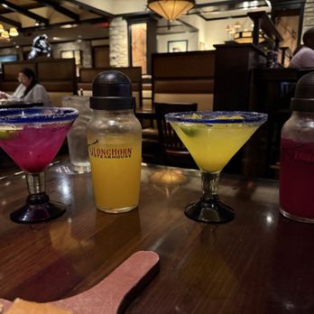 LongHorn Steakhouse - Mango Margarita & Patr-n Dragon Fruit Margarita - Steakhouses Near Me - Gainesville, Florida LongHorn Steakhouse - Mango Margarita & Patr-n Dragon Fruit Margarita - Steakhouses Near Me - Gainesville, Florida