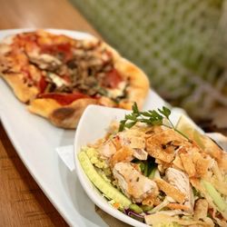 Lunch duo, Pizza and salad