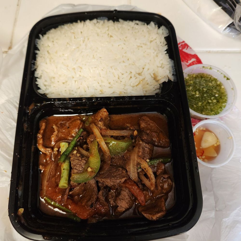Thai Taste - Pad Prik Kang (King) with Beef - Thai Near Me - Fresno, California Thai Taste - Pad Prik Kang (King) with Beef - Thai Near Me - Fresno, California