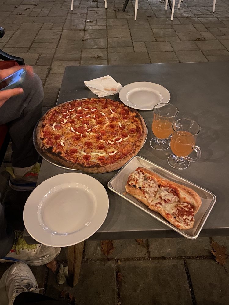 Strong's Public House & Patio