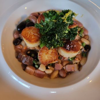 Senia - Sea scallops - Cocktail Bars Near Me - Honolulu, Hawaii