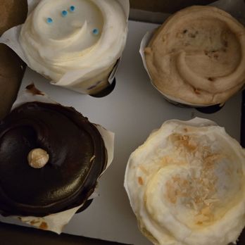 Baked & Wired - Nice boxes available for 2, 4, 6 and more cupcakes! - Bakeries Near Me - Washington, DC, District of Columbia Baked & Wired - Nice boxes available for 2, 4, 6 and more cupcakes! - Bakeries Near Me - Washington, DC, District of Columbia