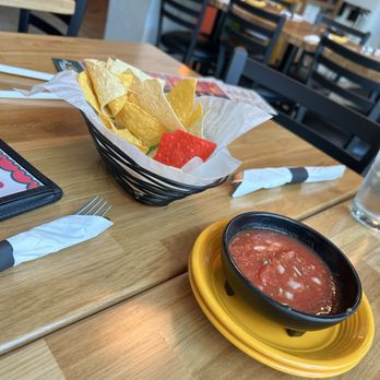 Guac N Cheese - Chips n Salsa 16oz!!! - Mexican Near Me - St. Petersburg, Florida Guac N Cheese - Chips n Salsa 16oz!!! - Mexican Near Me - St. Petersburg, Florida