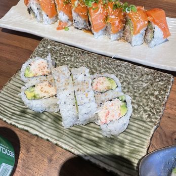 Kuu Sushi - California Roll Salmon lover Roll - Japanese Near Me - Ventura, California Kuu Sushi - California Roll Salmon lover Roll - Japanese Near Me - Ventura, California