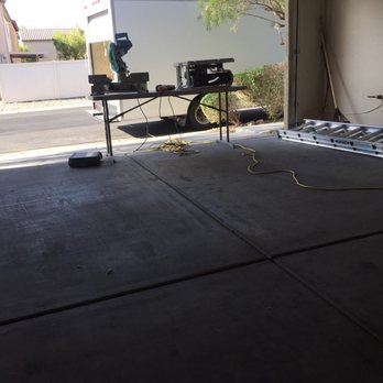 DNA Flooring - a view of the inside of a garage - Flooring Near Me - Las Vegas, Nevada DNA Flooring - a view of the inside of a garage - Flooring Near Me - Las Vegas, Nevada