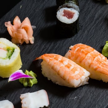 Tsuki - Plateau de Sushi - Japanese Near Me - Waterloo, WBR Tsuki - Plateau de Sushi - Japanese Near Me - Waterloo, WBR