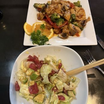 Room 112 - Tuna Poke & Garlic Chicken - Asian Fusion Near Me - Charlotte, North Carolina Room 112 - Tuna Poke & Garlic Chicken - Asian Fusion Near Me - Charlotte, North Carolina