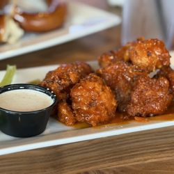 Sports & Social Cary - Bee Sting Cauliflower Wings