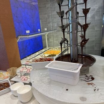 East Bay Buffet - Chocolate fountain with marshmallows and strawberries - Buffets Near Me - Dublin, California East Bay Buffet - Chocolate fountain with marshmallows and strawberries - Buffets Near Me - Dublin, California