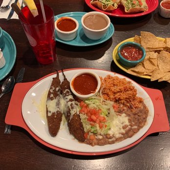Tomasita's Albuquerque - Chili Rellano & Chalupas - New Mexican Cuisine Near Me - Albuquerque, New Mexico Tomasita's Albuquerque - Chili Rellano & Chalupas - New Mexican Cuisine Near Me - Albuquerque, New Mexico