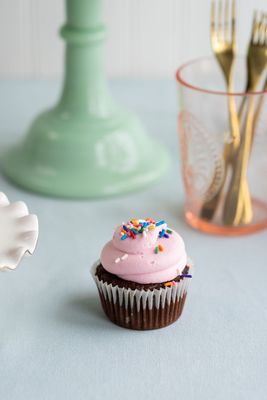 Petunia's Pies & Pastries by null