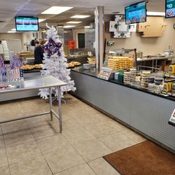 Philly Pretzel Factory - Inside
