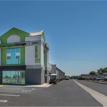 Extra Space Storage - Alternate Beauty Image - Self Storage Near Me - Hesperia, California