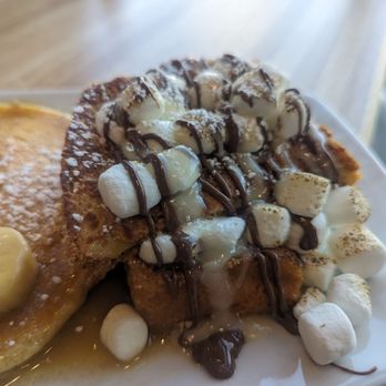 Whidbey's A Daytime Eatery - S'mores French Toast - Breakfast & Brunch Near Me - Enterprise, Nevada Whidbey's A Daytime Eatery - S'mores French Toast - Breakfast & Brunch Near Me - Enterprise, Nevada