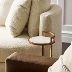 Jordan's Furniture