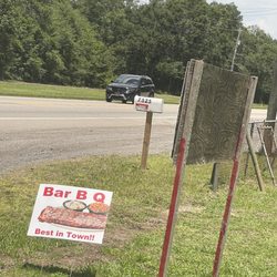 Big C BBQ Smokehouse - Look for the little sign