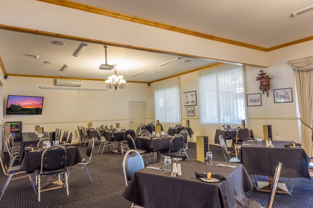 BLACK GOLD MOTEL AND CRIB ROOM RESTAURANT 121 Main St, Wallerawang