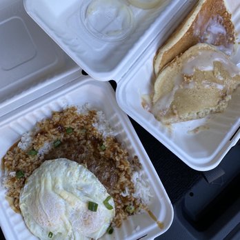 808 Grindz Cafe - Loco moco and macnut pancakes - Cafes Near Me - Lahaina, Hawaii