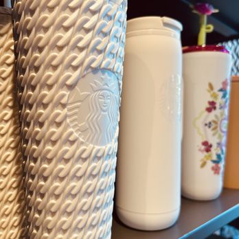 Starbucks - Merch - Coffee & Tea Near Me - Cleveland, Ohio Starbucks - Merch - Coffee & Tea Near Me - Cleveland, Ohio