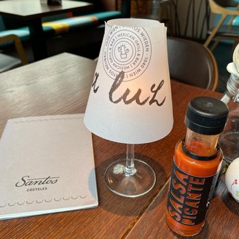 Santos - Cocktail Bars Near Me - Vienna, 9