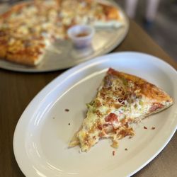 Mazzullis Family Kitchen - The combo pizza