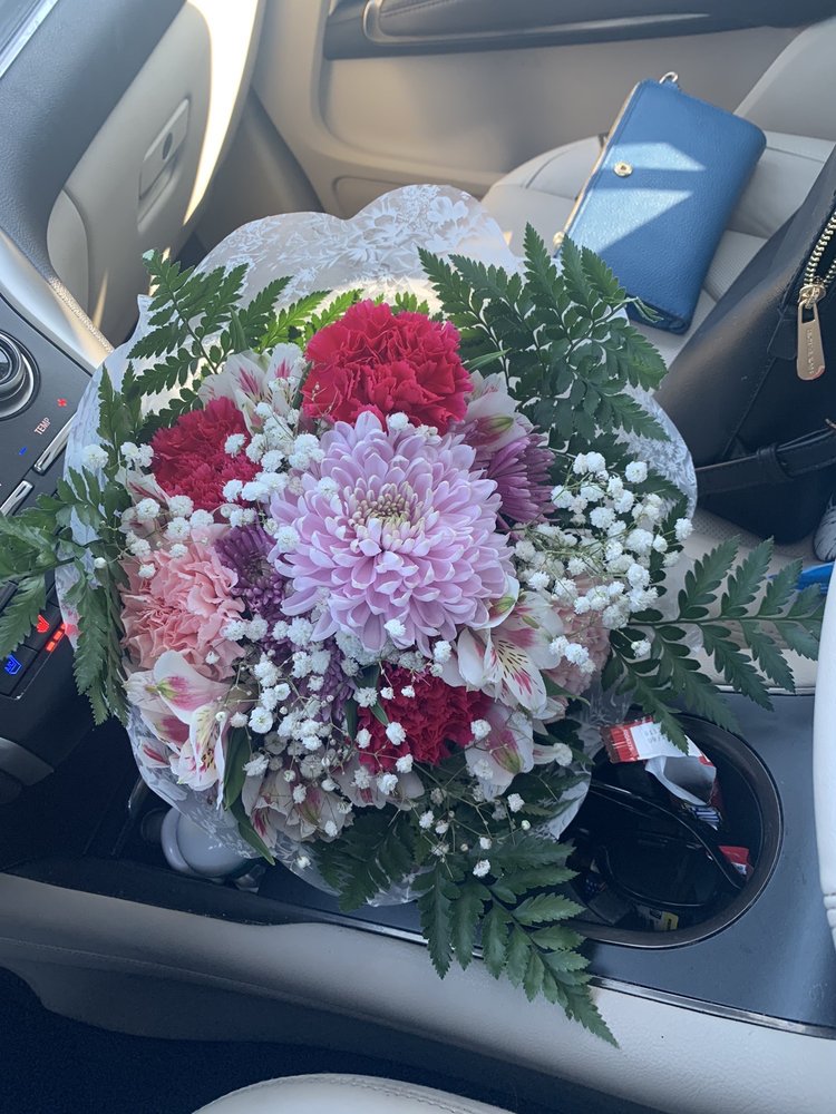 AMY’S FLOWER JUNCTION 16 Photos & 13 Reviews 708 Main St, Lumberton