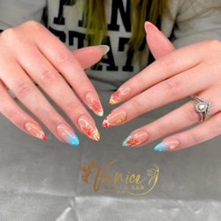 Venice Nail and Bar