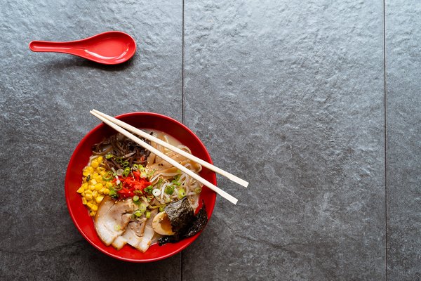 Poke Burri / Lifting Noodles Ramen by null