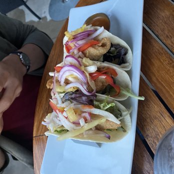 Harpers Landing - Fish taco - Bars Near Me - Oakville, Ontario