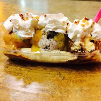 Baskin-Robbins & Subway - Good taste but WORST SERVICE!!! - Ice Cream & Frozen Yogurt Near Me - Seaside, California Baskin-Robbins & Subway - Good taste but WORST SERVICE!!! - Ice Cream & Frozen Yogurt Near Me - Seaside, California