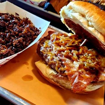 Center Street Smoke House - Bbq burger and dirty rice - Barbeque Near Me - Batavia, New York