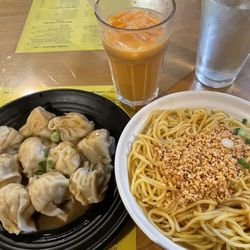 Davis Noodle City - Dan Dan Noodles, Pork Hot Oil Wontons, Thai Tea
