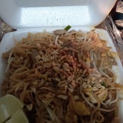 Thai City - Curry noodles with beef and pork, extra hot!