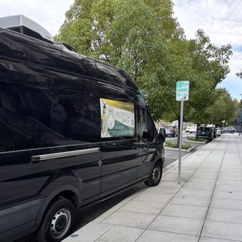 PuppyLux Mobile Spa - Pet Groomers Near Me PuppyLux Mobile Spa - Pet Groomers Near Me