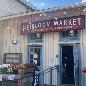 Heirloom Market - Entrance - Farmers Market Near Me - Wethersfield, Connecticut