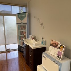 Skinlastiq Medical Laser Cosmetic Spa