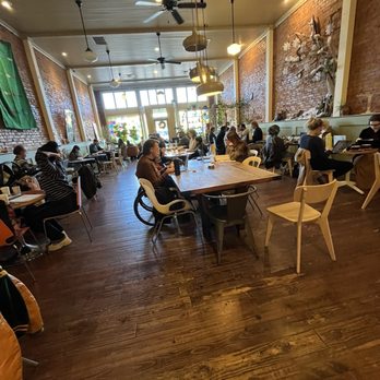 Rosalind Coffee TX - Dining space - Coffee & Tea Near Me - Garland, Texas Rosalind Coffee TX - Dining space - Coffee & Tea Near Me - Garland, Texas