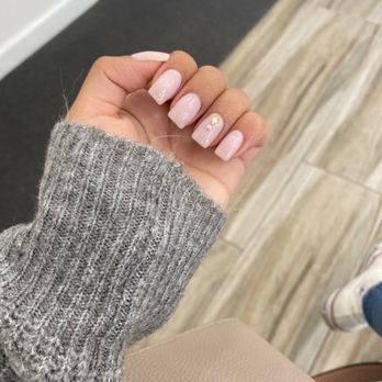 Distinctive Nails - Loved it !!!! - Nail Salons Near Me - Summerville, South Carolina