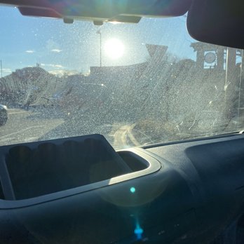 Fox Rent A Car - Windshield that could not be cleaned, we tried both inside and outside. - Car Rental Near Me - Phoenix, Arizona