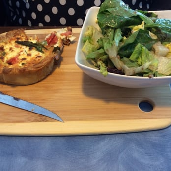 Flying With Jerome - Goat cheese, spinach, and tomato quiche - Breakfast & Brunch Near Me - Clearwater, Florida