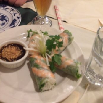 Van's Vietnamese Restaurant - Summer roll. 4 pieces 6.49 - Vietnamese Near Me - Albany, New York Van's Vietnamese Restaurant - Summer roll. 4 pieces 6.49 - Vietnamese Near Me - Albany, New York