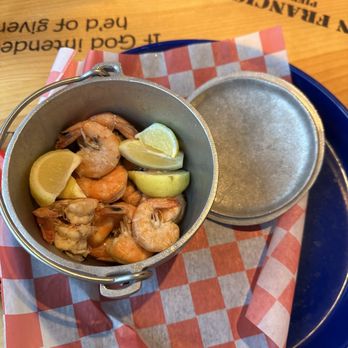 Bubba Gump Shrimp - Appetizers- 1/2 pound garlic shrimps steamed with beer - Seafood Near Me - Monterey, California