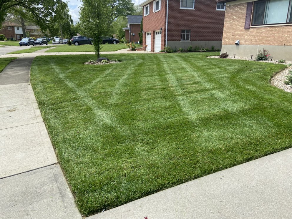 Slide of RC Landscaping & Lawncare