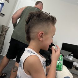 Pineda's Barbershop