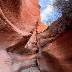 Adventure Tours Of Kanab - Peek-a-Boo Slot Canyon