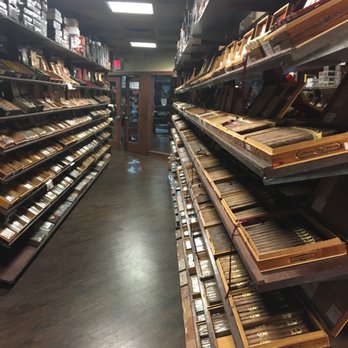 Casa de Montecristo - Tobacco Shops Near Me - Houston, Texas