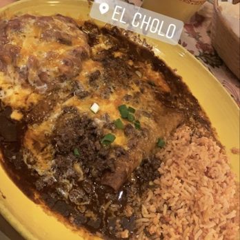 El Cholo - Cheese Enchiladas with Beef Peach Margarita - Mexican Near Me - Los Angeles, California El Cholo - Cheese Enchiladas with Beef Peach Margarita - Mexican Near Me - Los Angeles, California