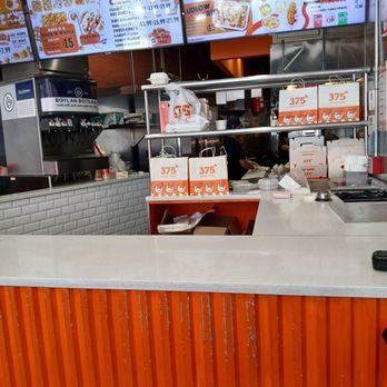 375 Chicken 'N Fries - Barbeque Near Me - Brooklyn, New York