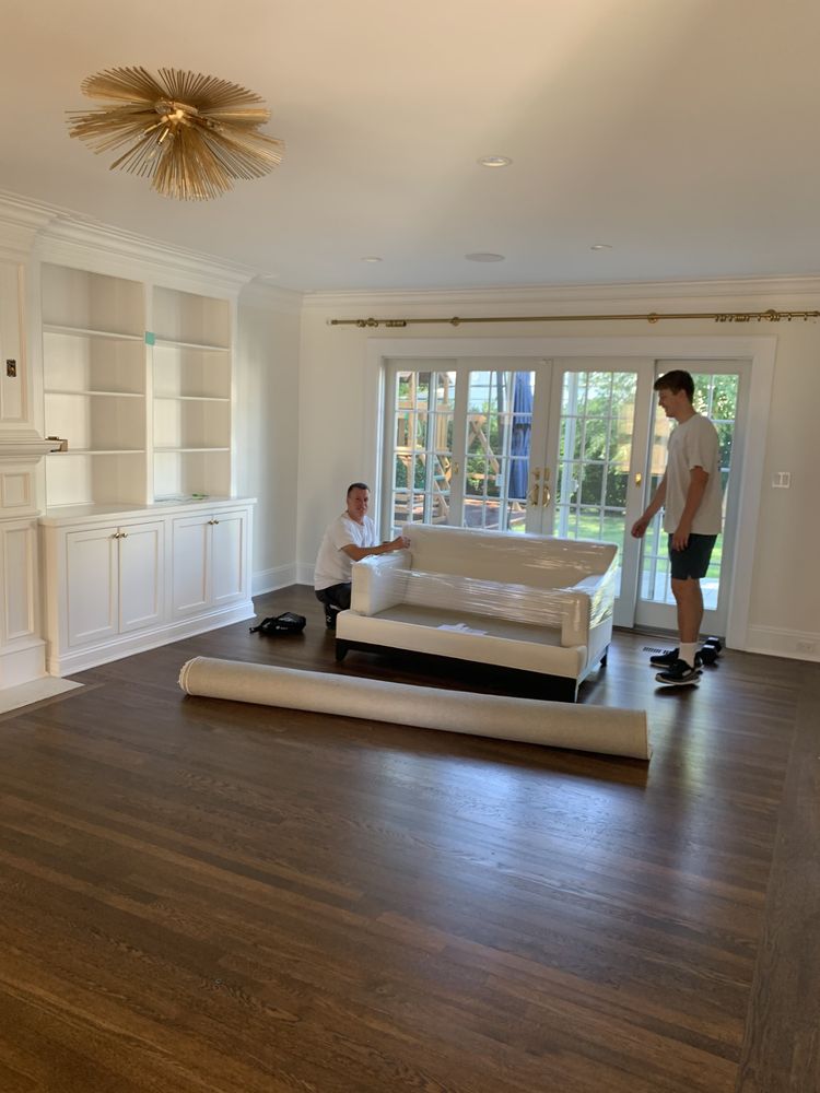 COLLEGIATE MOVING SERVICES INC